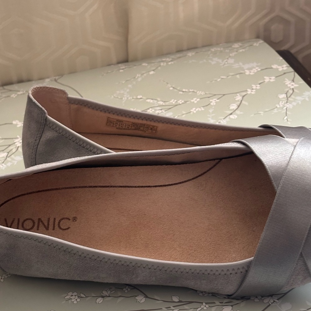 Vionic Gray Cross-Strap Ballet Flats - Picture 7 of 7